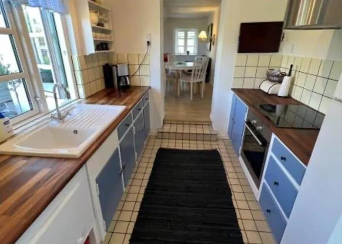 Ae292-aeroskobing-stokkeby-hovedgade-16 *