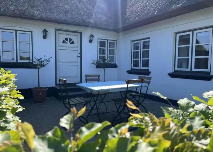 Ae292-aeroskobing-stokkeby-hovedgade-16 Holiday home *